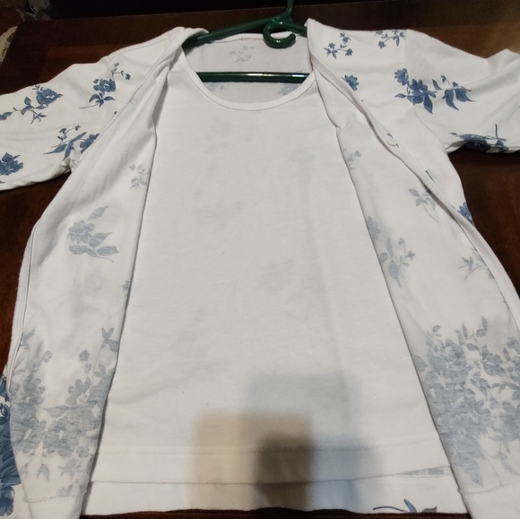 Woman's pullover Blouse - Picture 2 of 3